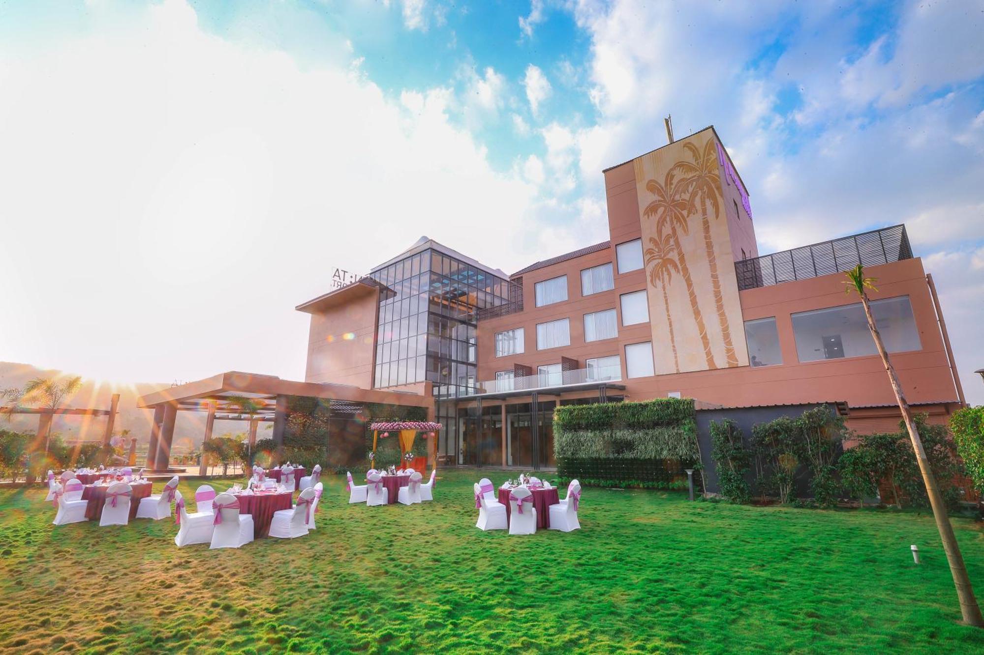 Regenta Resort Belagavi Dış mekan fotoğraf