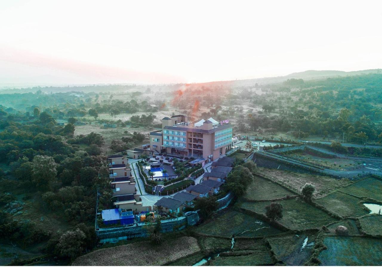 Regenta Resort Belagavi Dış mekan fotoğraf