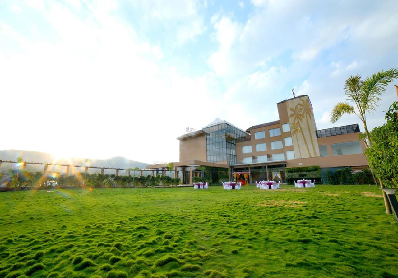 Regenta Resort Belagavi Dış mekan fotoğraf